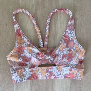 Skatie x Amber Fillerup Georgie Sports Bra Holland